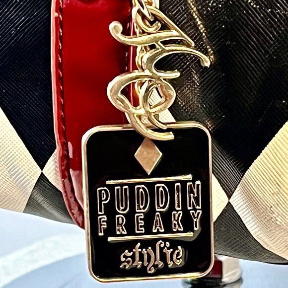 Harley Quinn Checkered Crossbody Bag Red & Blue Design  DC Comics Cosplay bag - Picture 8 of 16